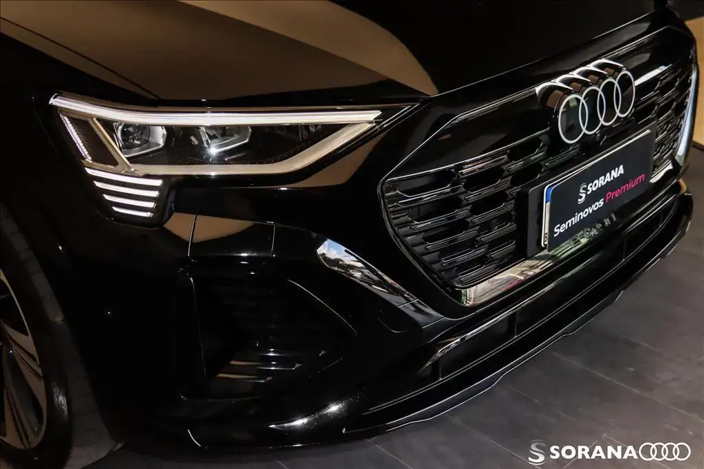 galeria Q8 E-TRON
