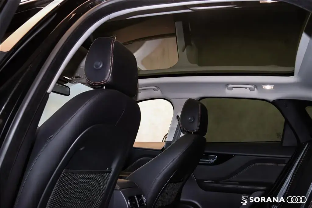 galeria F-PACE