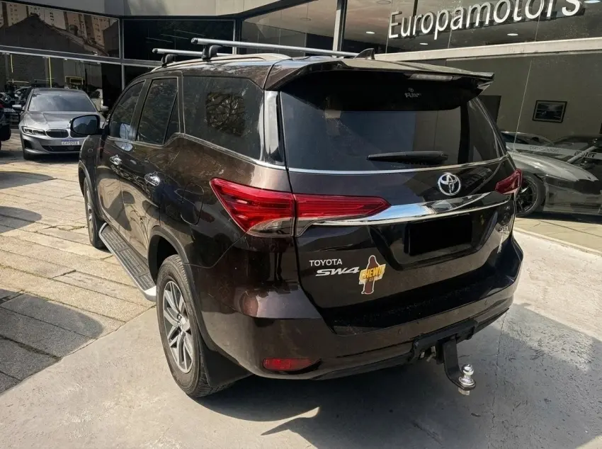 galeria HILUX SW4
