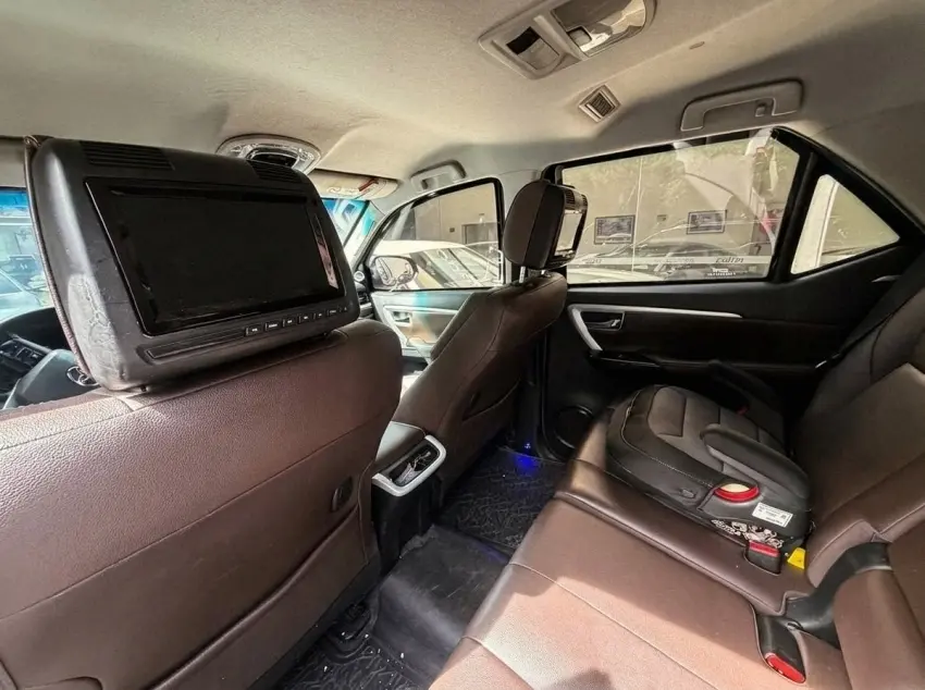 galeria HILUX SW4