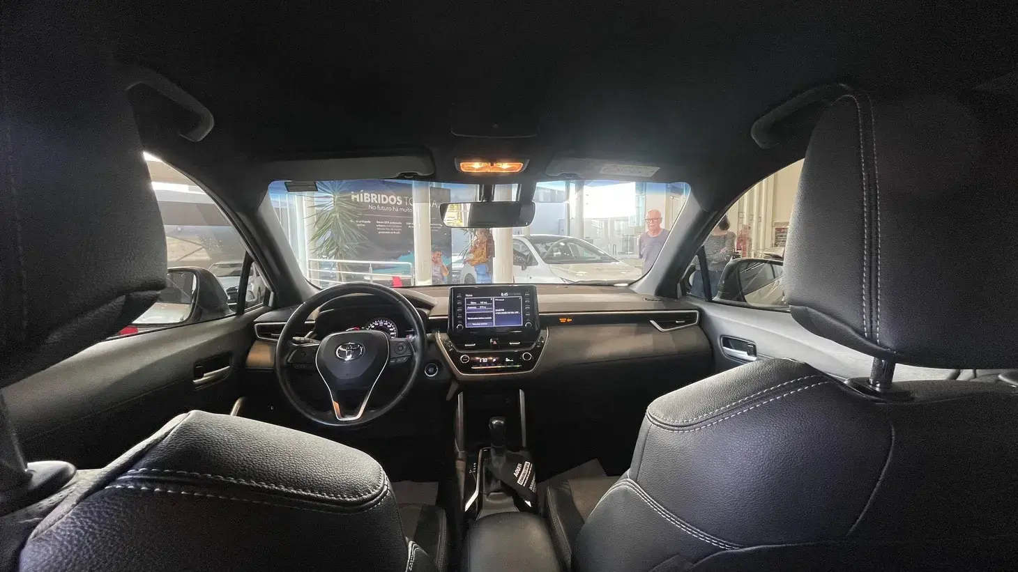galeria COROLLA CROSS XRE