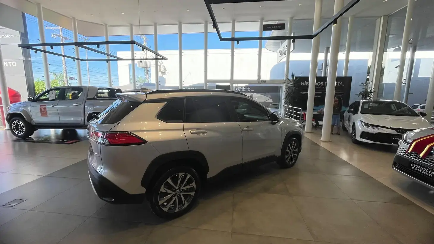 galeria COROLLA CROSS XRE