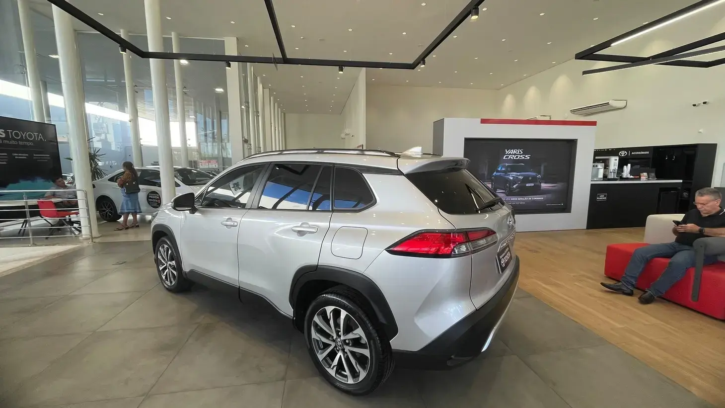 galeria COROLLA CROSS XRE