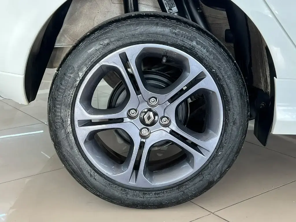 galeria SANDERO