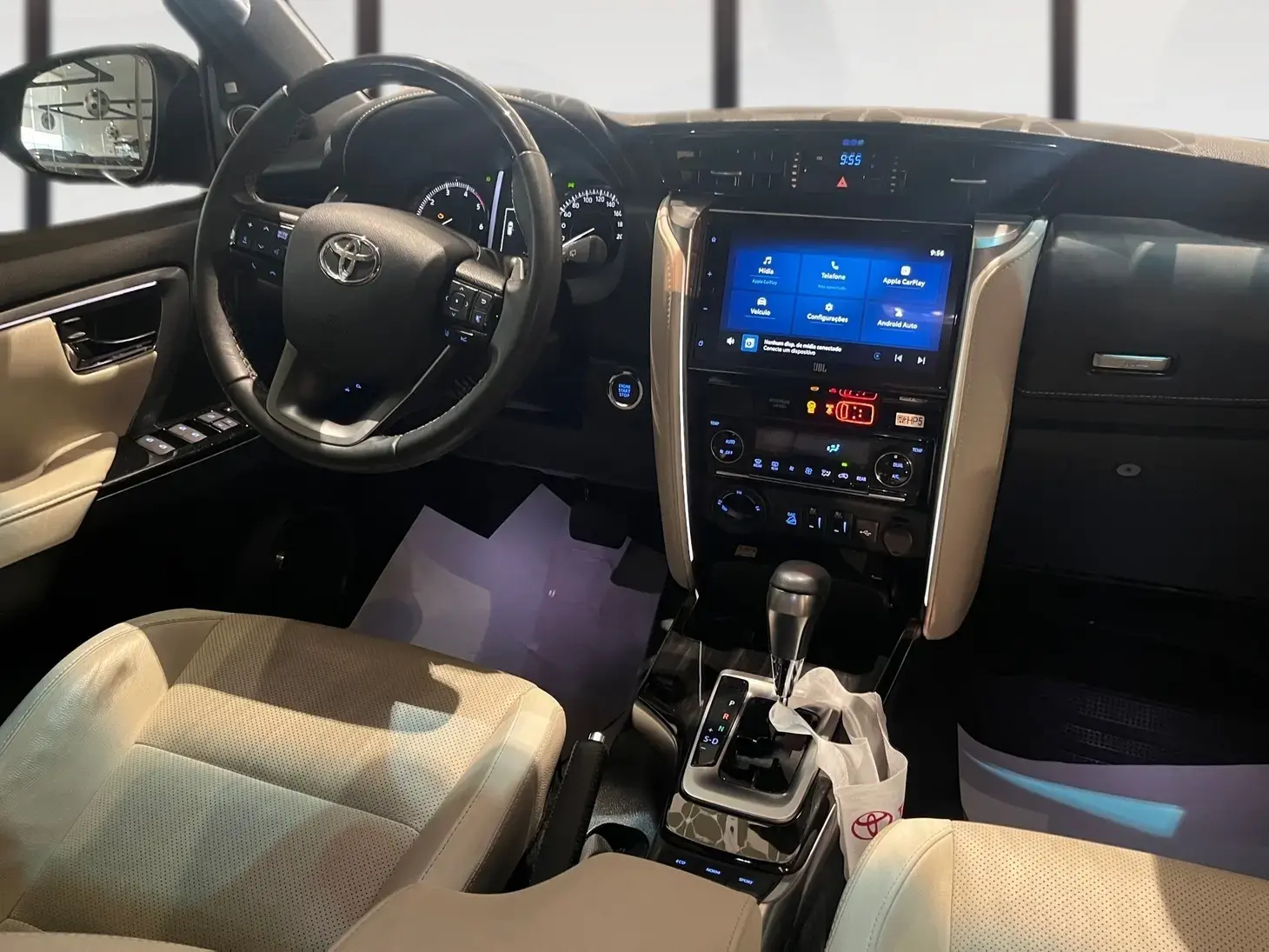 galeria Hilux SW4