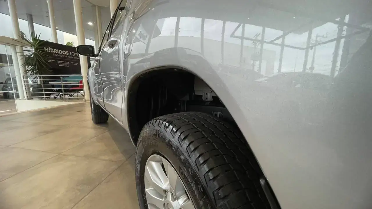 galeria HILUX SR 4X4 2.8