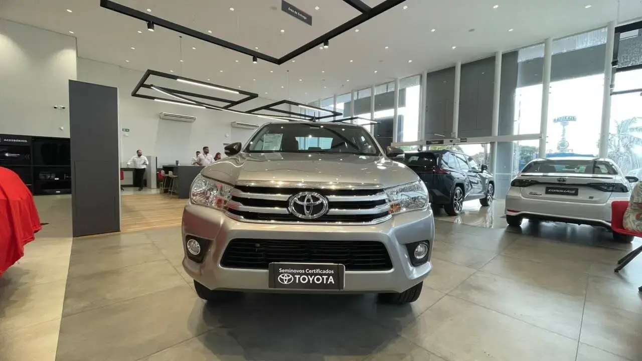 galeria HILUX SR 4X4 2.8