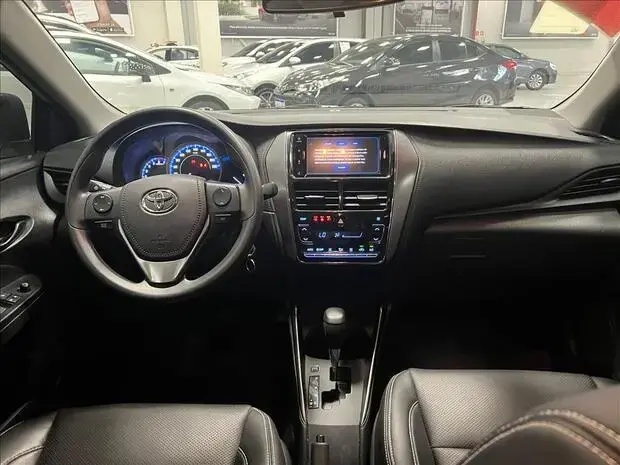 Toyota YARIS 1.5 16V FLEX SEDAN XL MULTIDRIVE
