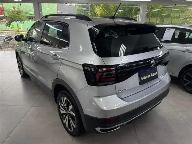Volkswagen T-CROSS 1.0 200 TSI TOTAL FLEX COMFORTLINE AUTOMÁTICO