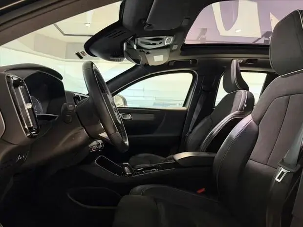 Volvo XC40 1.5 T5 RECHARGE R-DESIGN GEARTRONIC