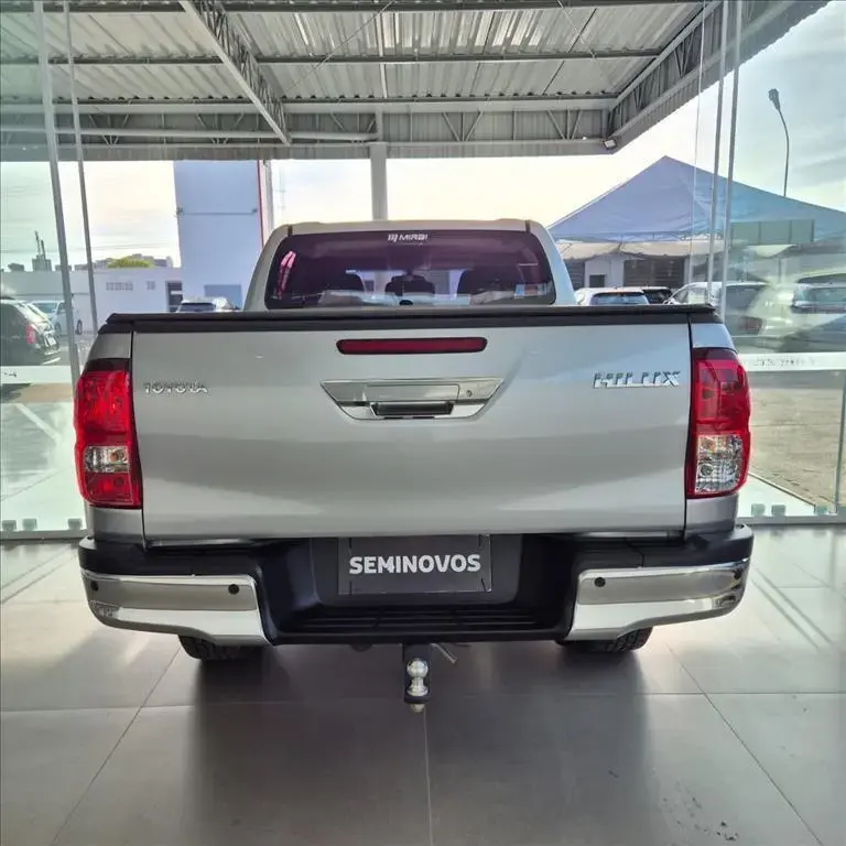 galeria HILUX