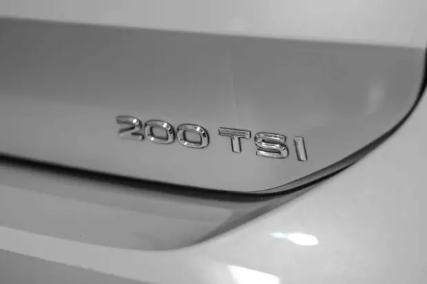 Volkswagen T-CROSS 1.0 200 TSI TOTAL FLEX SENSE AUTOMÁTICO