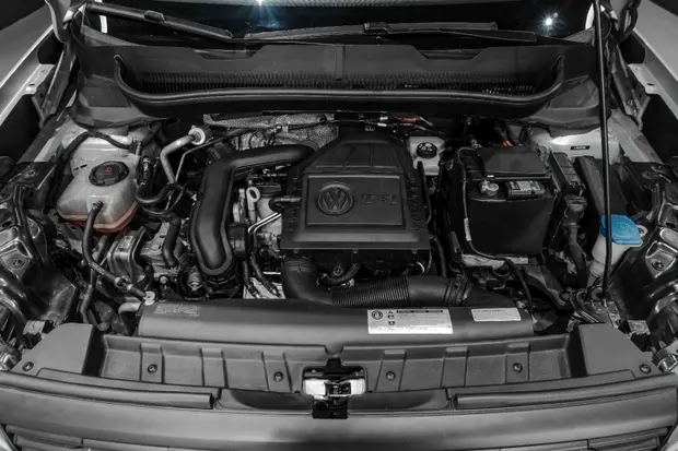 Volkswagen T-CROSS 1.0 200 TSI TOTAL FLEX SENSE AUTOMÁTICO