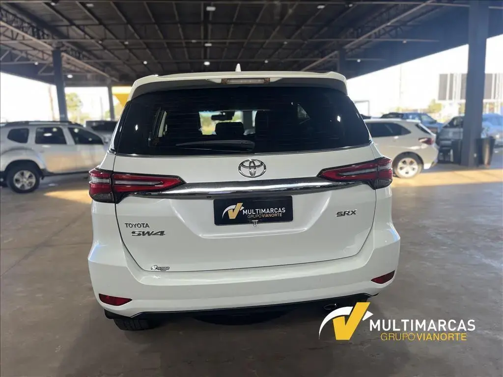 galeria HILUX
