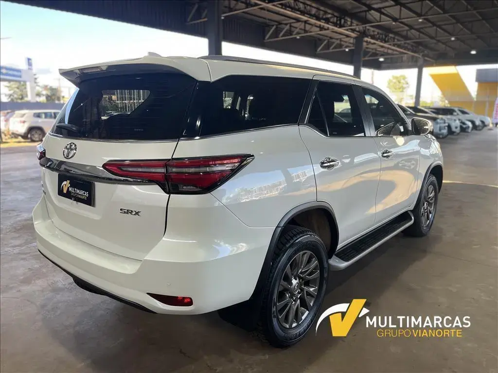 galeria HILUX