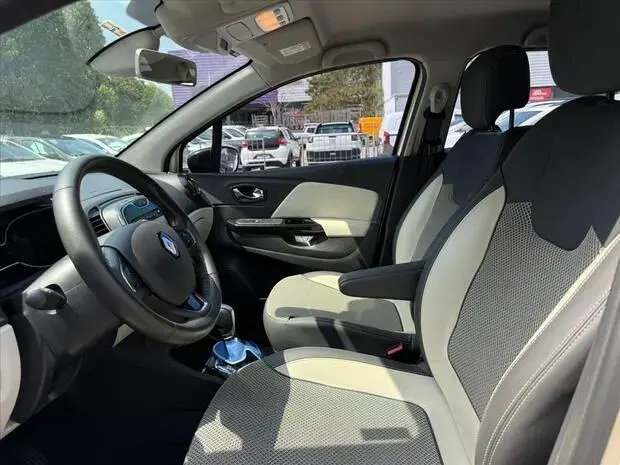 Renault CAPTUR 1.6 16V SCE FLEX INTENSE X-TRONIC
