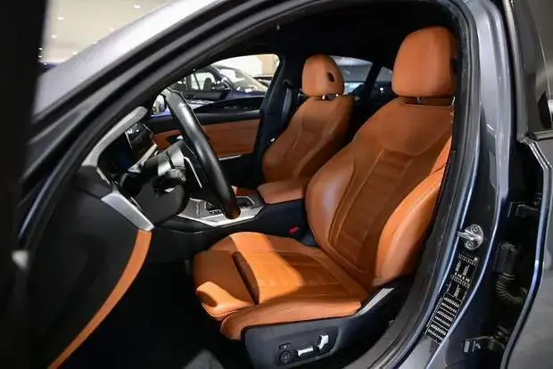 Bmw 330i 2.0 M Sport AT
