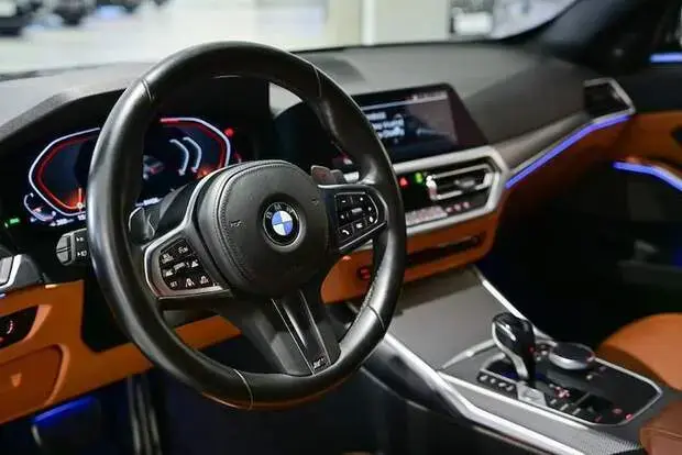 Bmw 330i 2.0 M Sport AT
