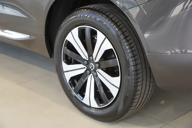 Volvo XC60 2.0 T8 RECHARGE PLUS AWD GEARTRONIC