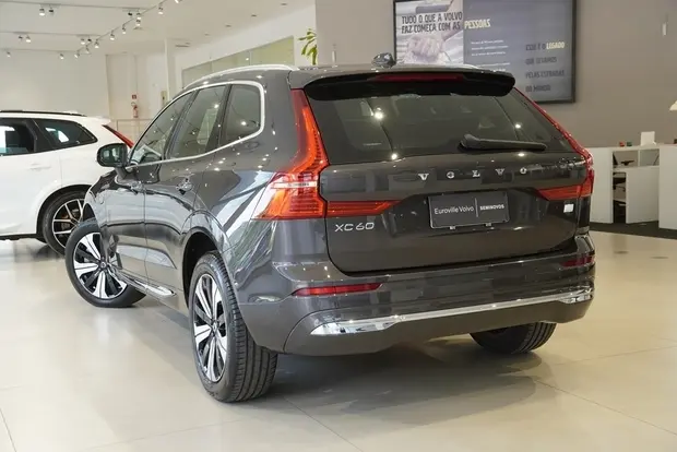 Volvo XC60 2.0 T8 RECHARGE PLUS AWD GEARTRONIC