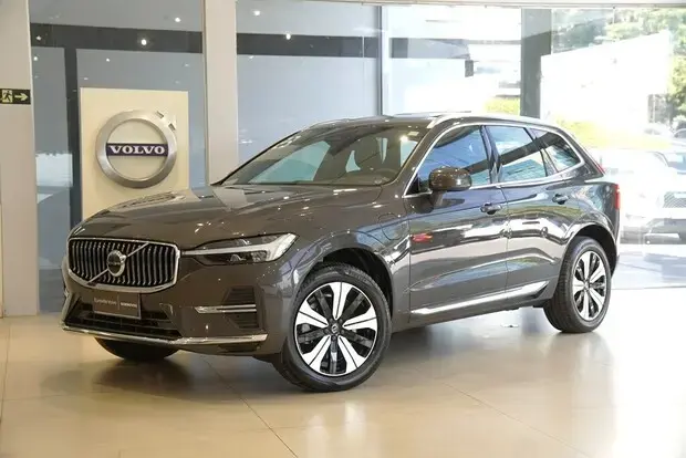 Volvo XC60 2.0 T8 RECHARGE PLUS AWD GEARTRONIC