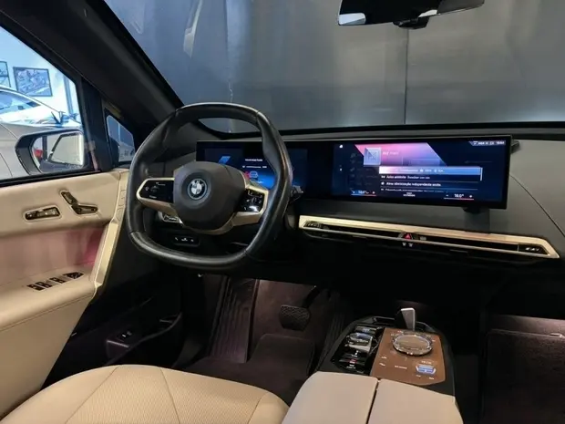 Bmw iX ELÉTRICO XDRIVE40