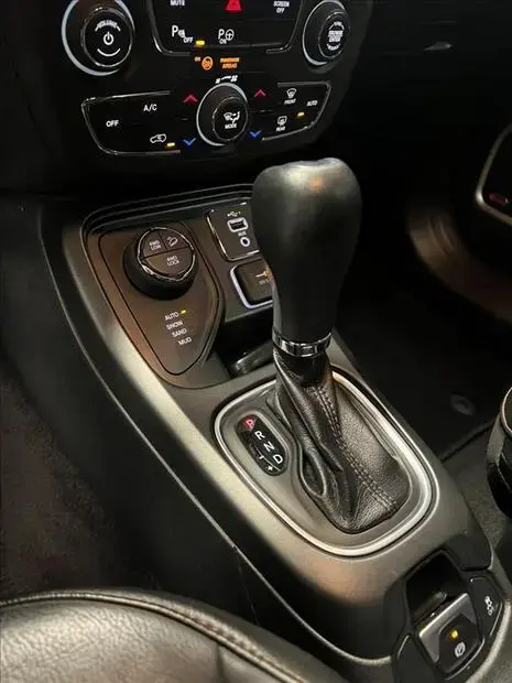 Jeep COMPASS 2.0 16V DIESEL LONGITUDE 4X4 AUTOMÁTICO
