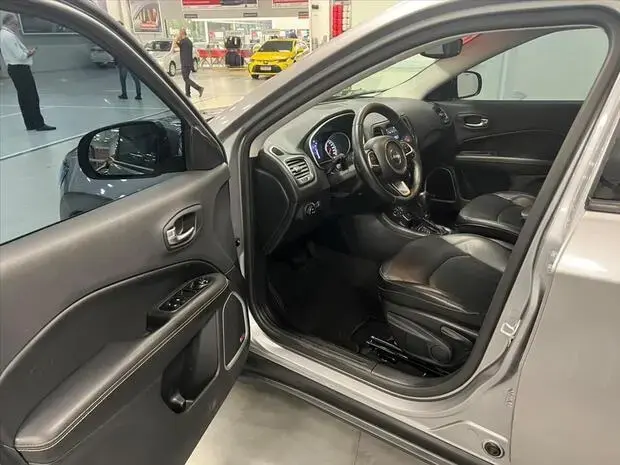 Jeep COMPASS 2.0 16V DIESEL LONGITUDE 4X4 AUTOMÁTICO