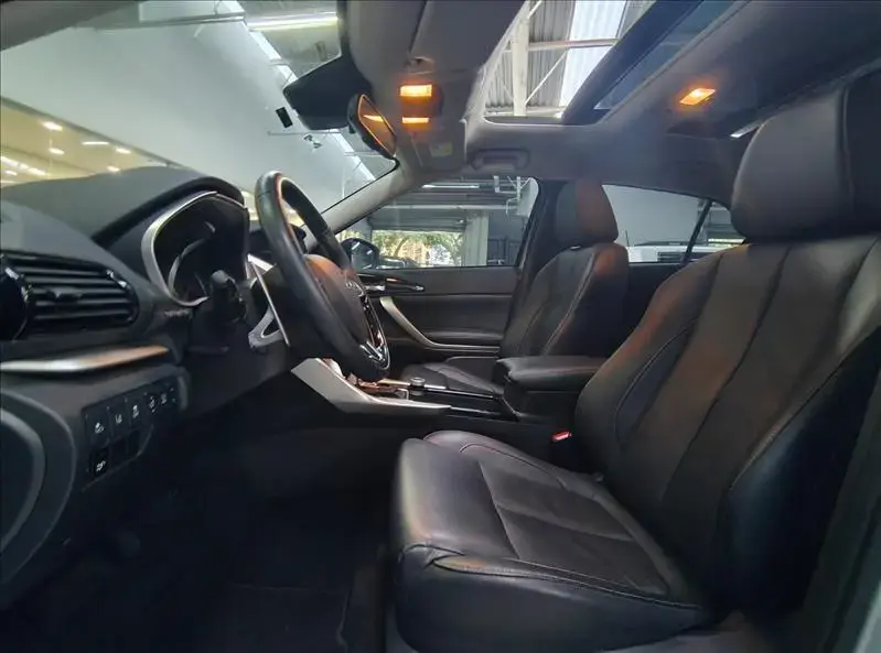 galeria ECLIPSE CROSS