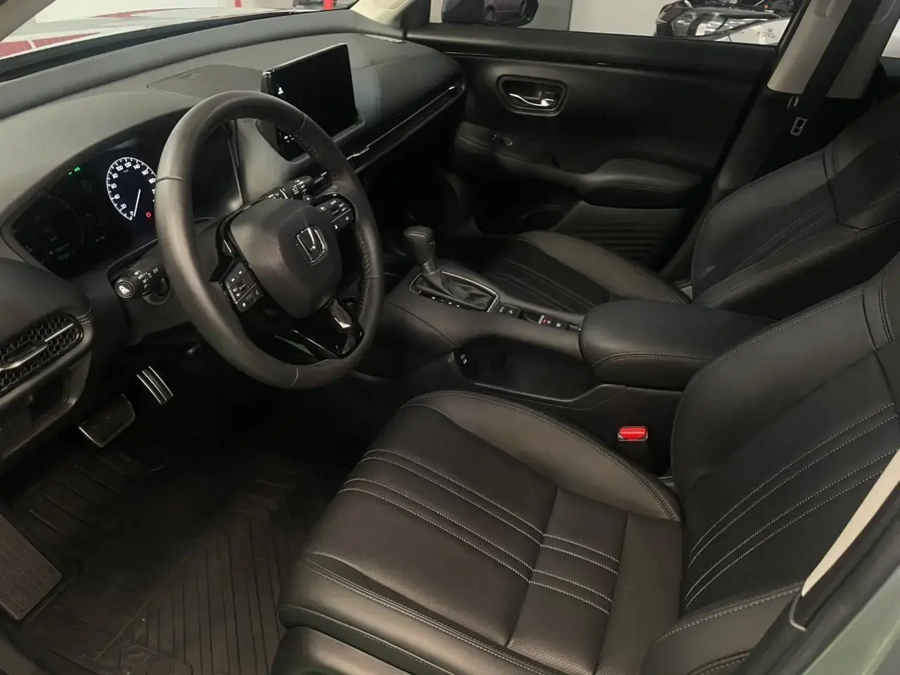 galeria ZR-V TOURING