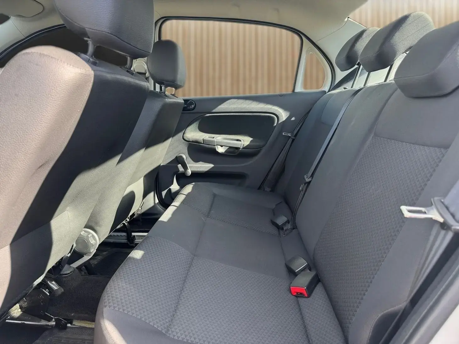 galeria VOYAGE 1.0 Flex 12V 4p