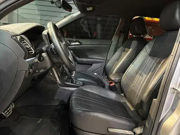 Volkswagen T-CROSS 1.4 250 TSI TOTAL FLEX HIGHLINE AUTOMÁTICO