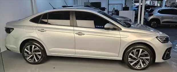 Volkswagen VIRTUS 1.0 200 TSI HIGHLINE AUTOMÁTICO