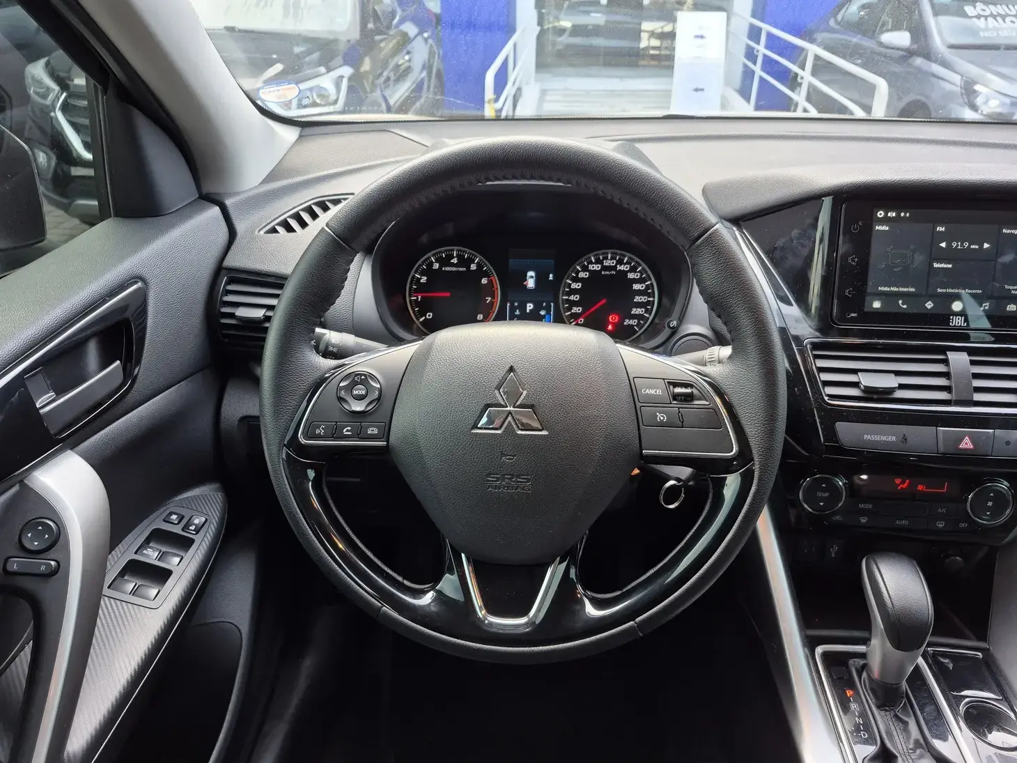 galeria ECLIPSE CROSS