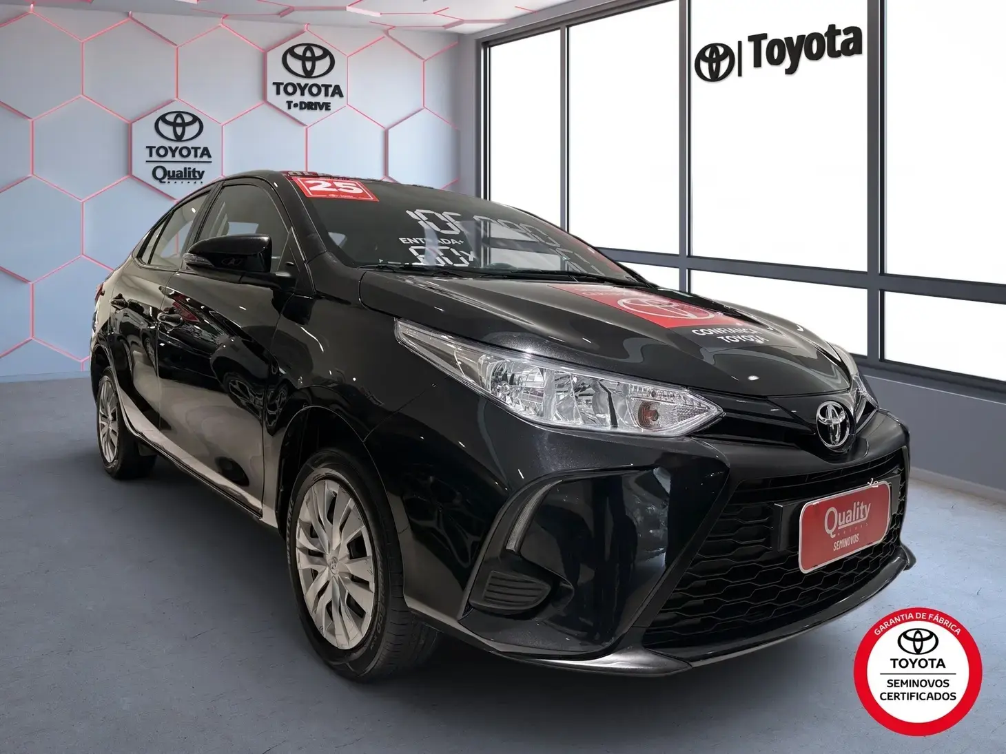 galeria Yaris Sedan
