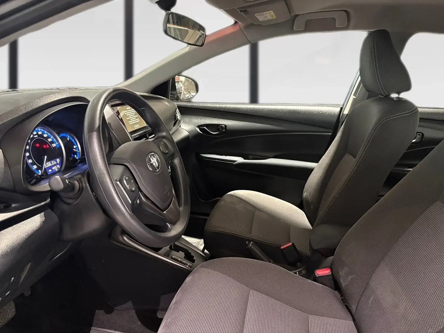 galeria Yaris Sedan