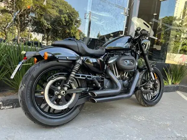 Harley Davidson Sportster 1200 Roadster