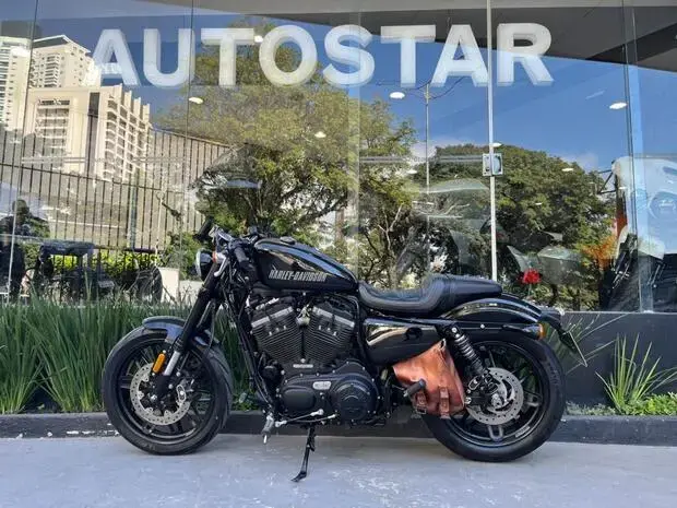 Harley Davidson Sportster 1200 Roadster