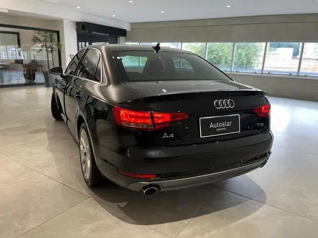 Audi A4 2.0 TFSI Ambiente S Tronic