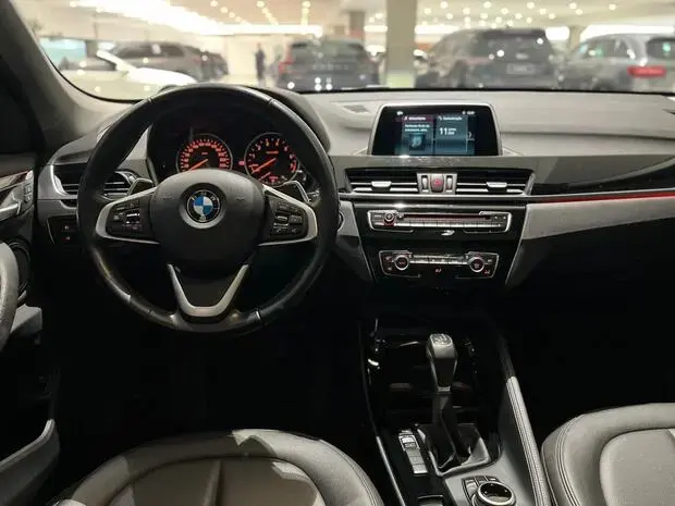 Bmw X1 2.0 sDrive20i X-Line ActiveFlex
