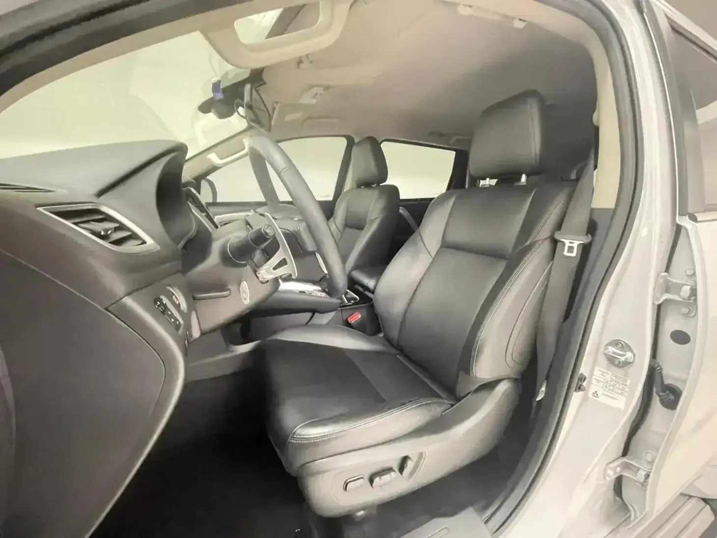 galeria Pajero Sport
