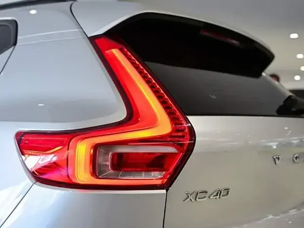 Volvo XC40 2.0 T4 GASOLINA GEARTRONIC