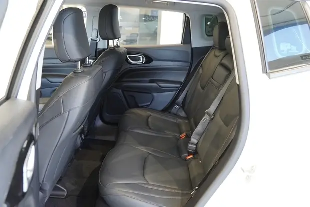 Jeep COMPASS 1.3 T270 TURBO FLEX LIMITED AT6