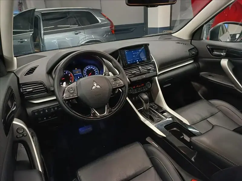 galeria ECLIPSE CROSS