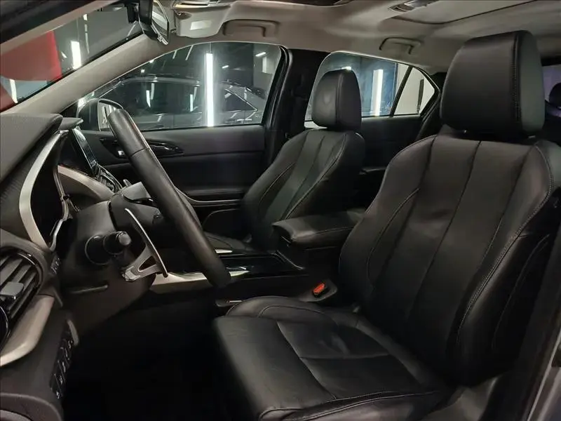 galeria ECLIPSE CROSS