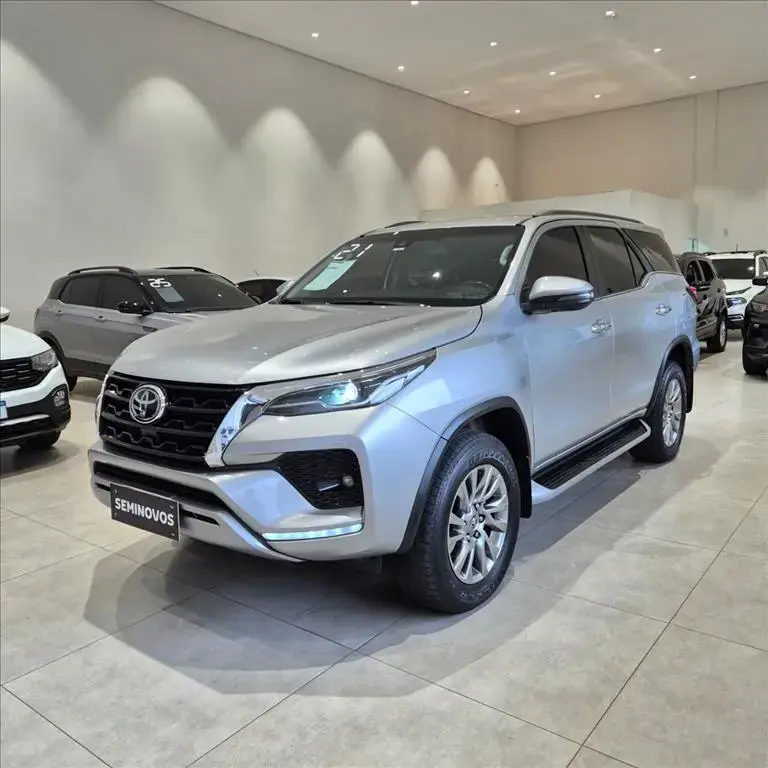 galeria HILUX
