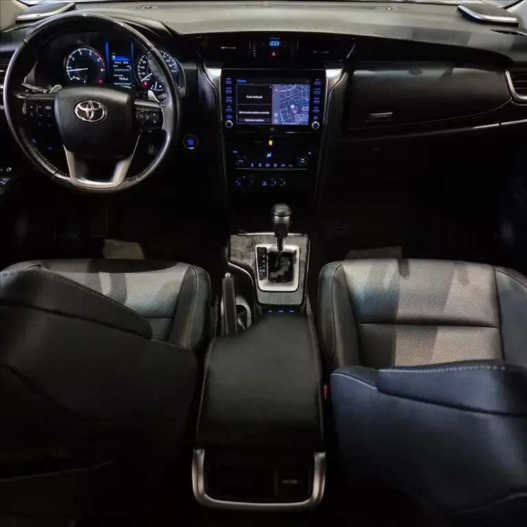 galeria HILUX