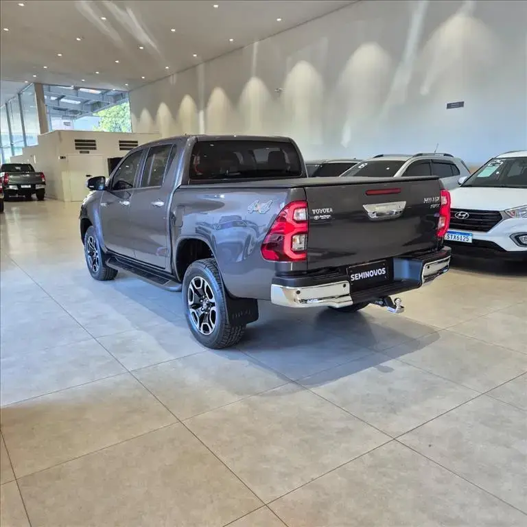 galeria HILUX
