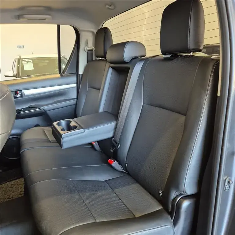 galeria HILUX
