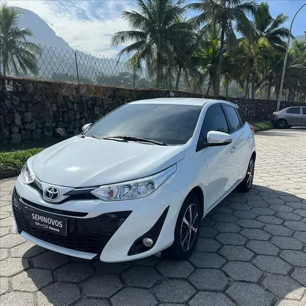 Toyota YARIS 1.5 16V FLEX XS CONNECT MULTIDRIVE
